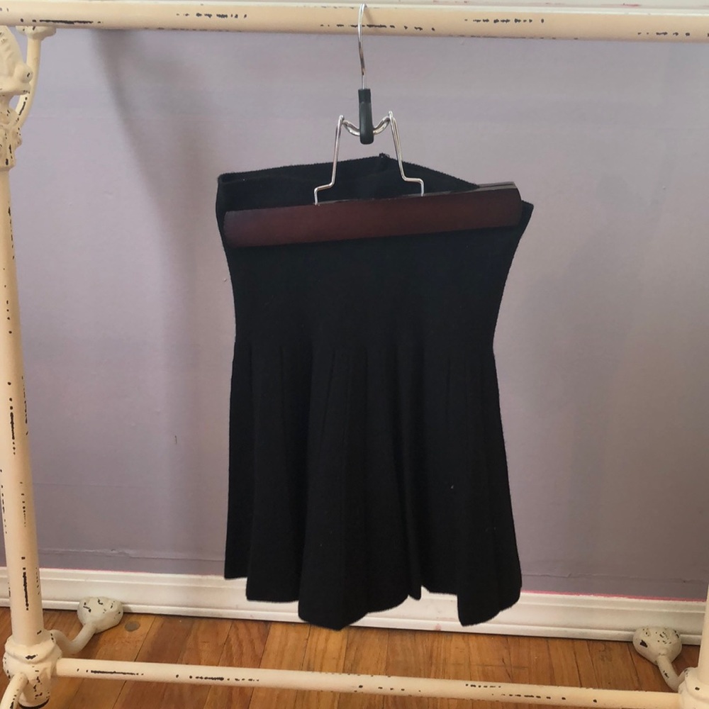 Girls black knit pleated skirt